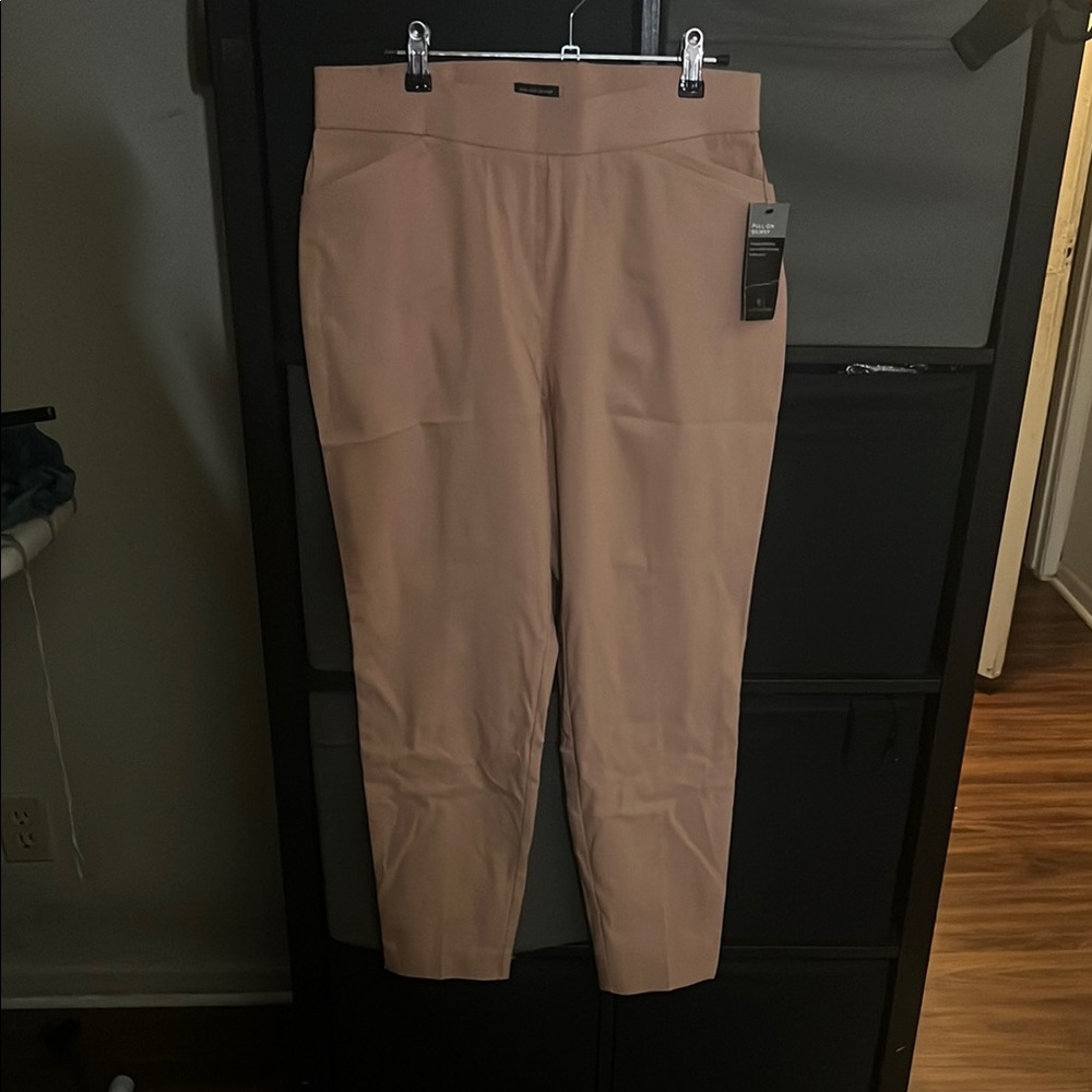 Men's Tan Pants